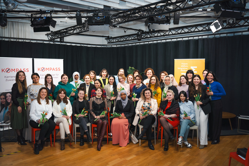 KOMPASS Gruppenbild