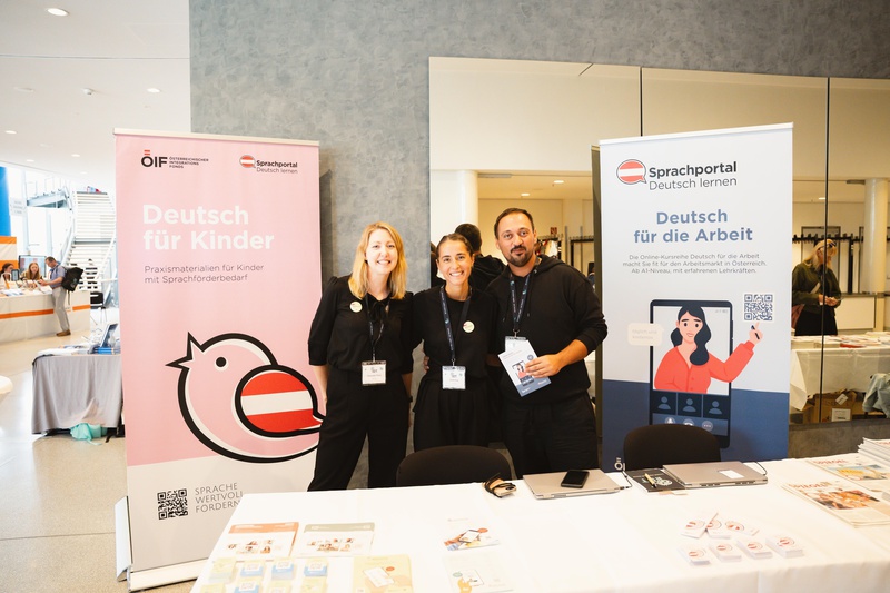 Team Digitales Lernen beim Infostand