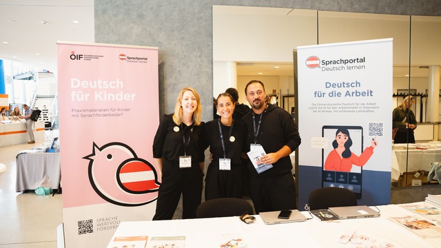 Team Digitales Lernen beim Infostand